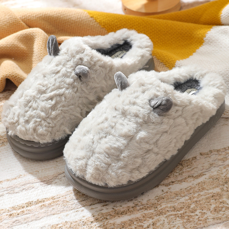 thumbnail image 1 of Nuevas zapatillas de algodón de dibujos animados para mujer, casa de otoño e invierno Baotou parejas hogar cálido antideslizante zapatillas de felpa de algodón para hombres, 1 of 5