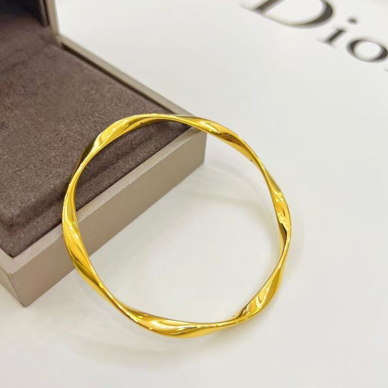 Gold Store Same Style Gold-Plated Jewelry Niche Design Light Luxury High-End Mobius Bracelet for Women Imitation Gold Jewelry Gold Store Same Style Gold-Plated Jewelry Niche Design Light Luxury High-End Mobius Bracelet for Women Imitation Gold Jewelry