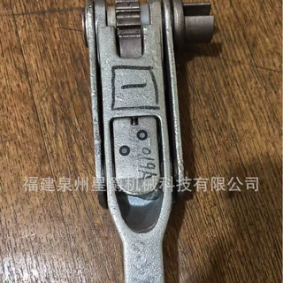 泉州铸钢   大车上的紧绳器  软篷车配件 紧蓬器 右边 篷布收紧器