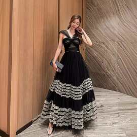 法式性感纯欲风泰国海边度假连衣裙女三亚性感吊带蛋糕露背长裙子