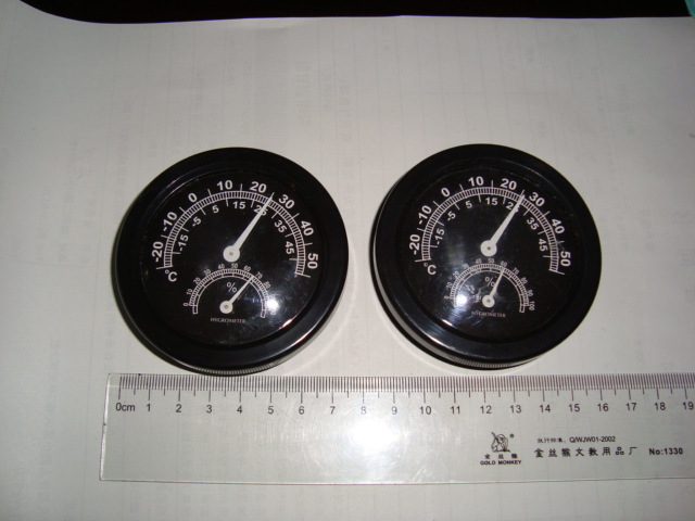 双金属温度计室内寒暑表养殖用品温湿计圆型指针式一件带发