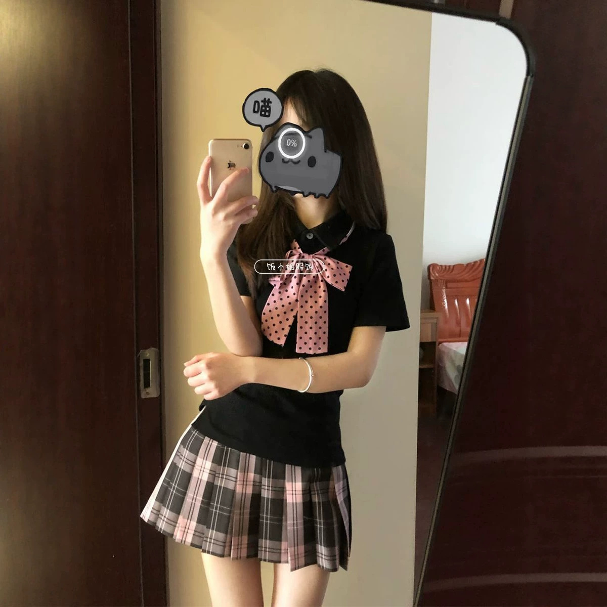 Original JK uniform outfit for summer, preppy style, black fitted polo shirt layered with an authentic pleated skirt set for women.