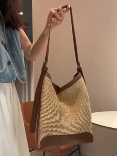 Summer straw elite capacious woven shoulder bag