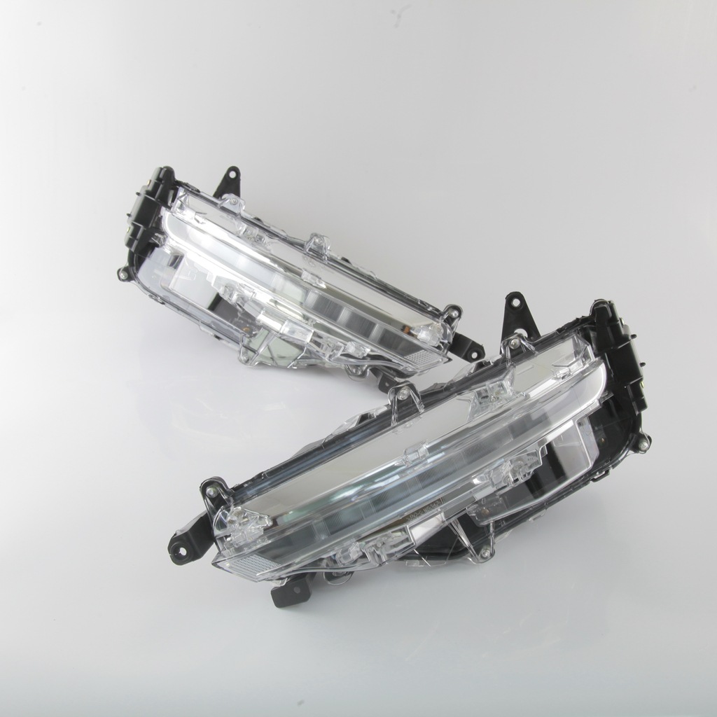 Adecuado para 21-23 Toyota runner Luz de marcha diurna fortuner Luz de marcha diurna LED Luz de niebla luz de giro