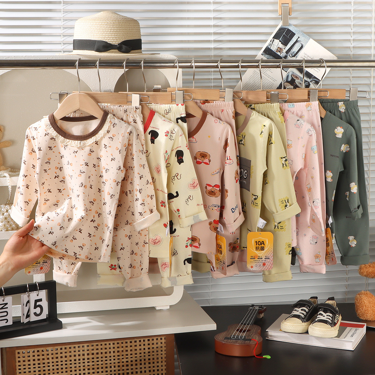 Ropa interior de algodón de primavera y otoño pijamas de cuello redondo para niños, ropa a domicilio de manga larga de dibujos animados para niños, ropa de otoño para hombres, traje de pantalones largos