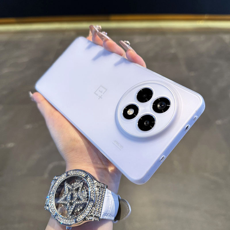 肌に優しい磁気吸引 OnePlus ace5 pro 携帯電話ケースに適した新しい超薄型つや消し ACE5 オールインクルーシブレンズ保護カバー|undefined