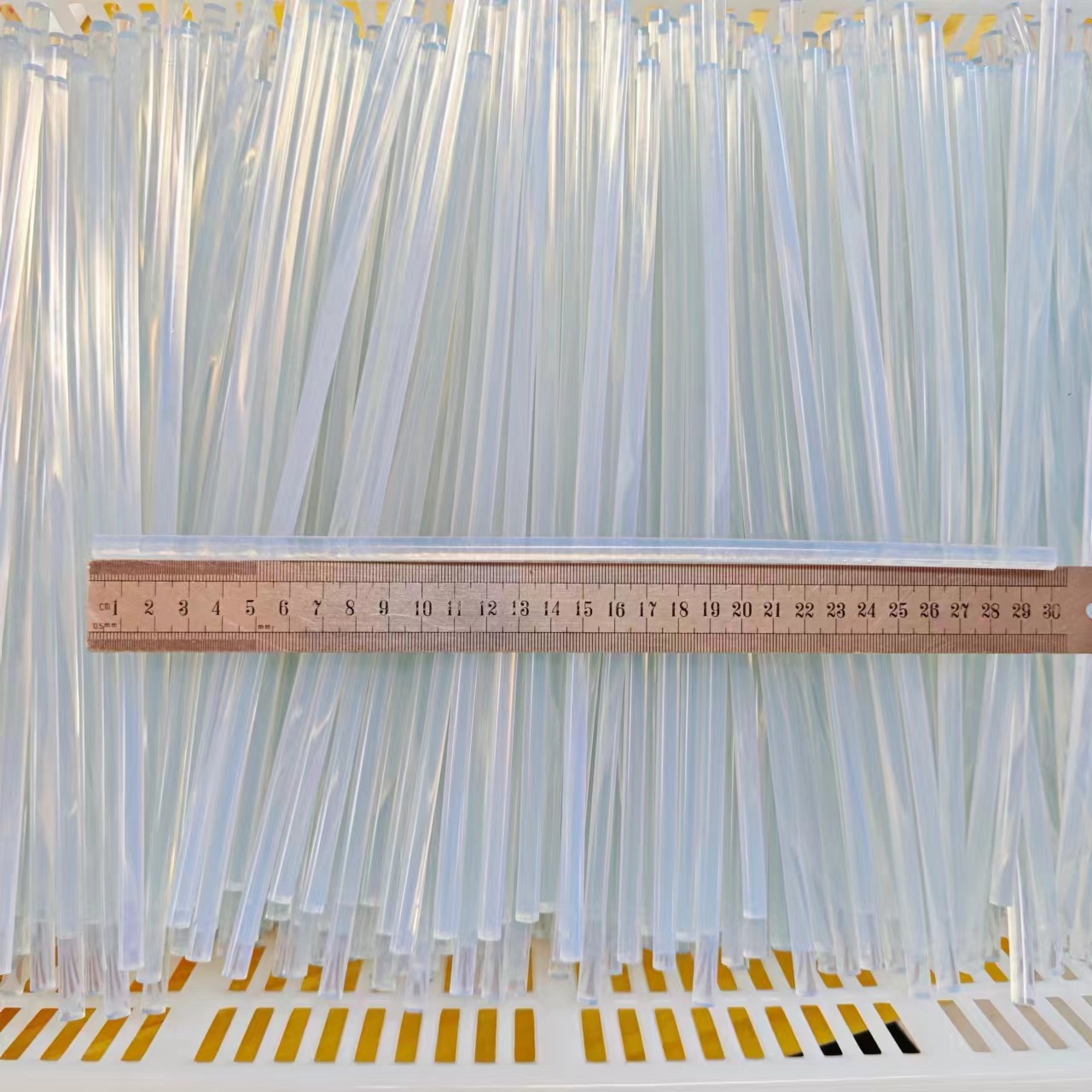 Desai para pistolas de pegamento de fusión en caliente, pistolas de pegamento de fusión manual multicolor, 20w para niños caseros hechos a mano, pegamento de capa de calor DIY para capturar pistolas de costura.