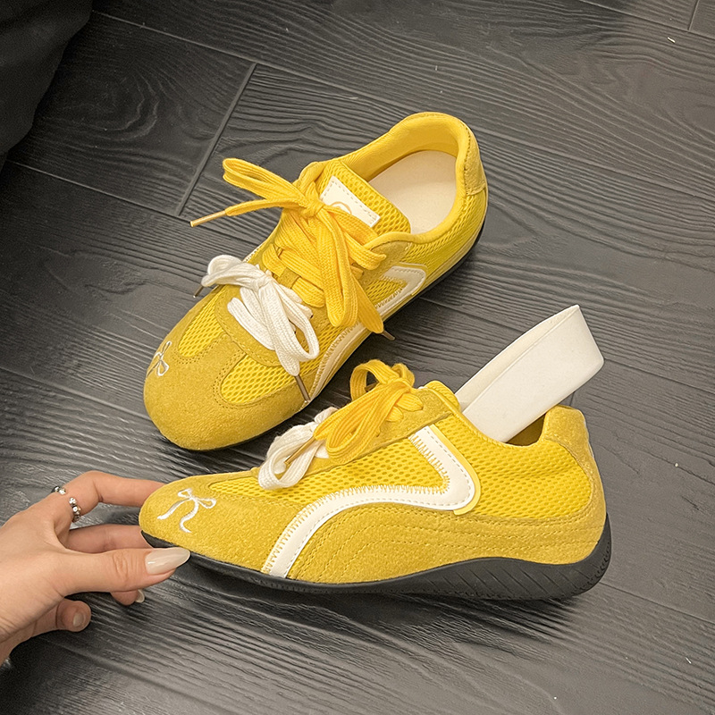 [Versión de cuero] Cat and Sofa 2025 zapatos de manzana súper fuego zapatos de carreras de suela fina roja nuevos zapatos de entrenamiento alemán para parejas