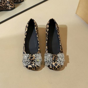 838-H159 French leopard print square toe shallow mouth, one foot kick, rhinestone big bow, comfortable inner height incr