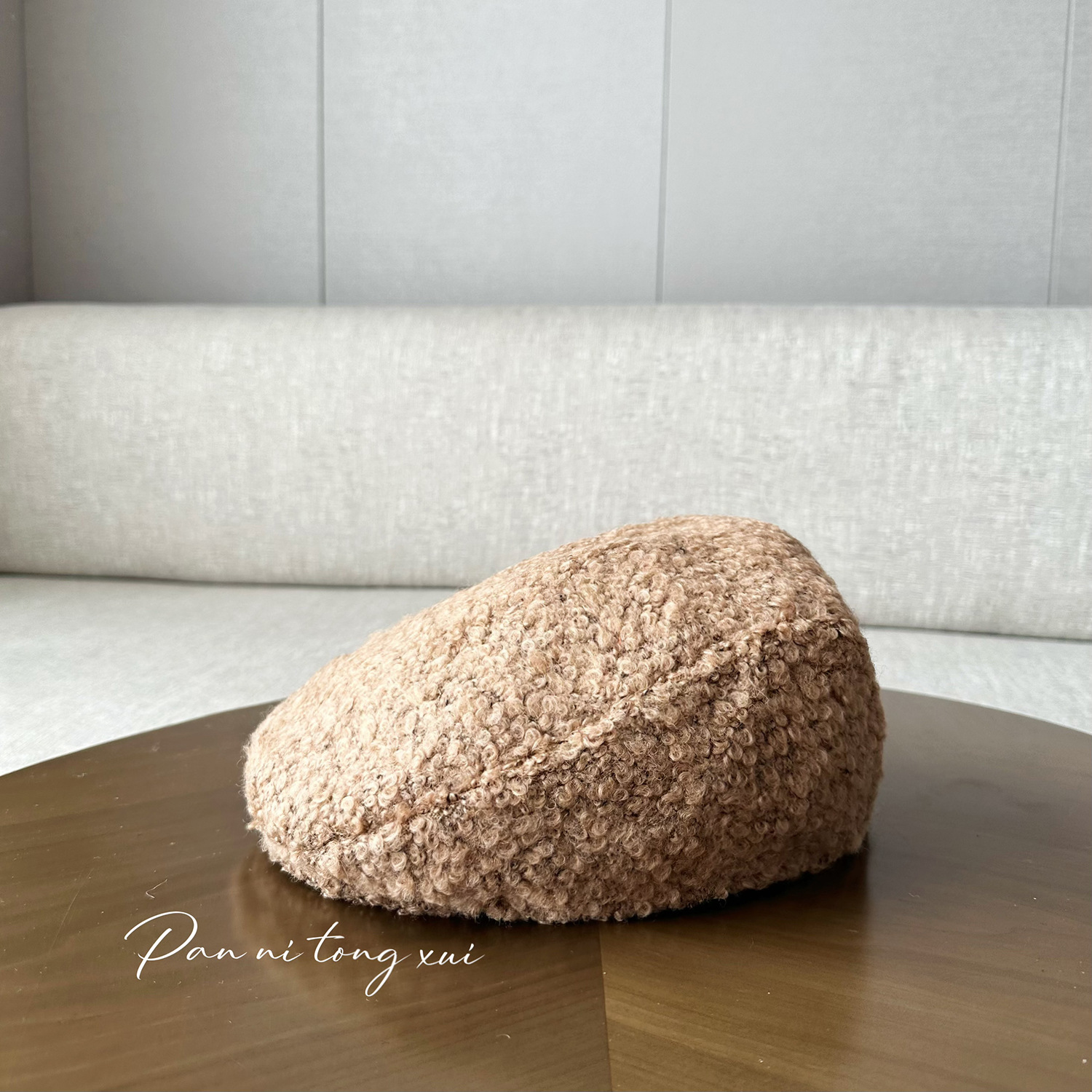 Unisex Forward hat woman solid color autumn and winter hats show young winter warm artsy retro berets_voghion.com