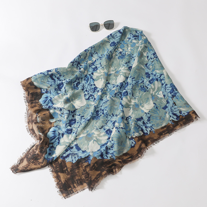 2023 estilo coreano elegante 135*135 protección solar Toalla de playa viajes protección solar chal decorativo algodón y lino sensación de la mano toalla cuadrada grande