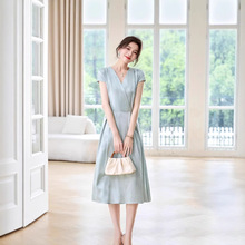 时尚优雅V领连衣裙女2025年夏季新款韩版修身拼接纯色简约真丝裙
