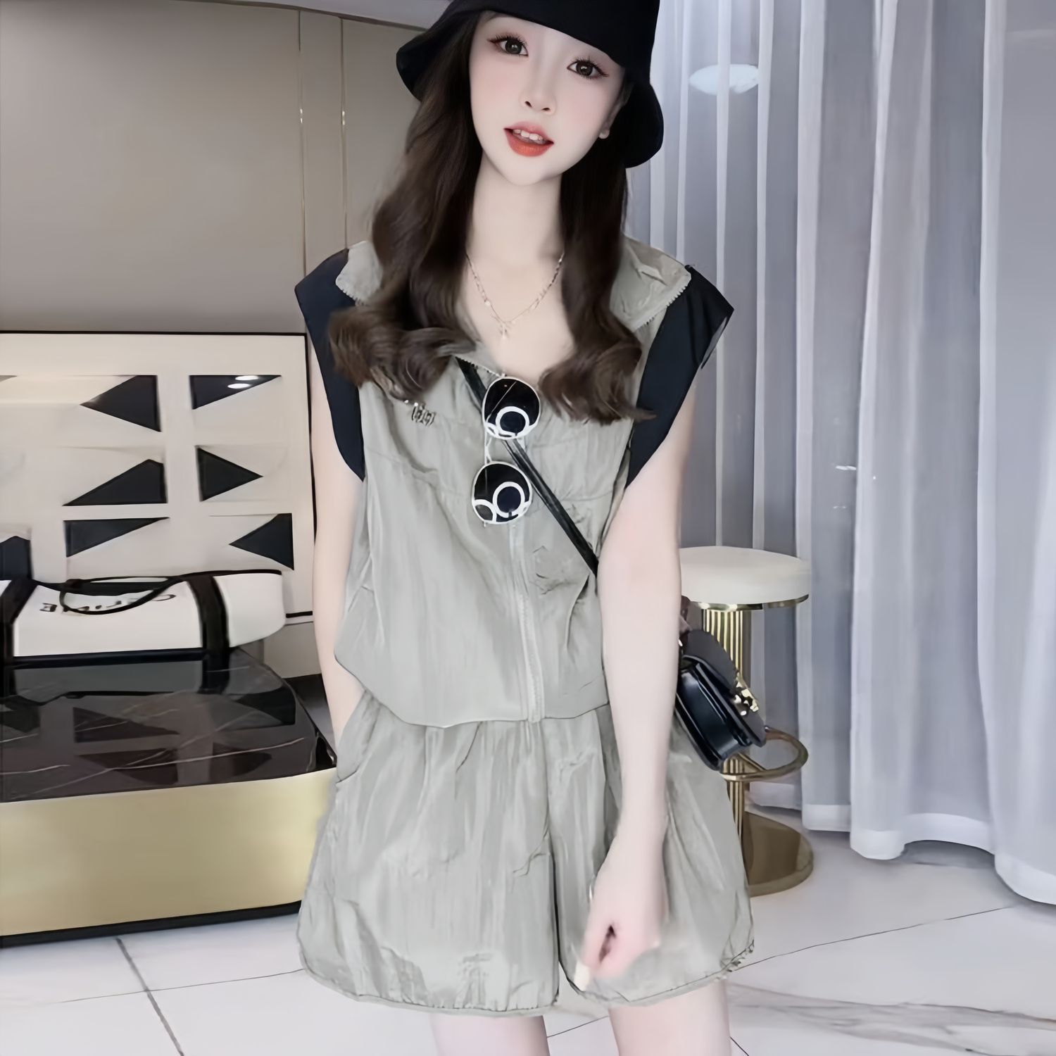 회색