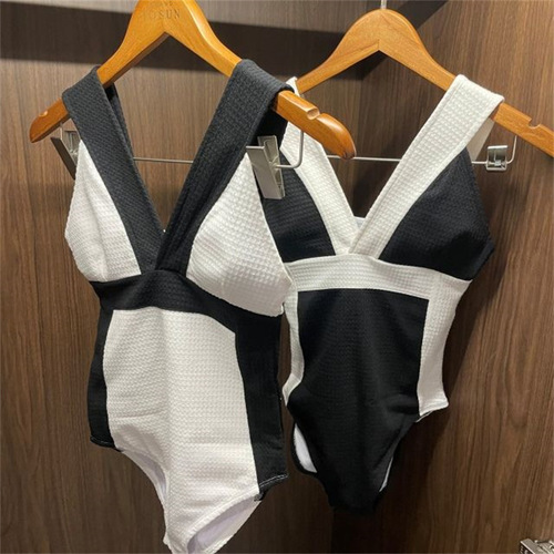 Cross-border wholesale swimwear  new bikini Korean version sexy black and white stitching slimming one-piece swimsuit for women