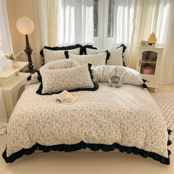 2025 new French romantic lace printing cotton four-piece set girl heart cotton floral bed sheet quilt cover wholesale