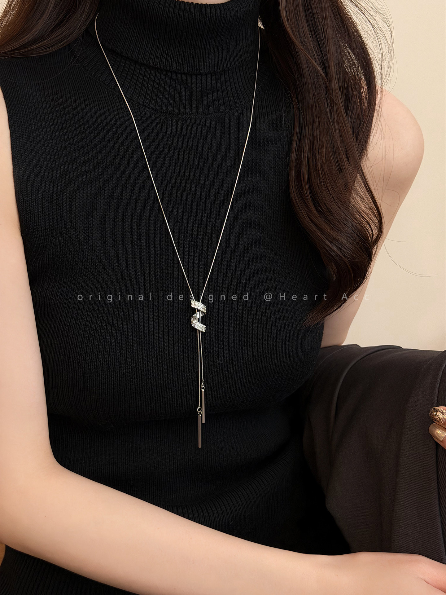 Spiral adjustable necklace, luxury design, long style