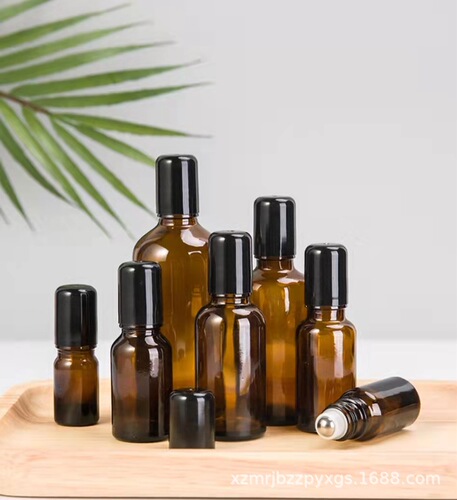 Brown light-proof small empty bottle massage rolling ball glass essential oil bottle Rolling ball bottle empty bottle perfume refill bottle wholesale