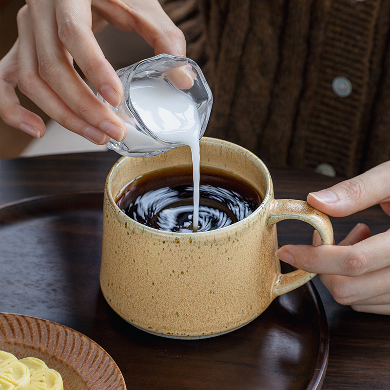 Taza de vientre grande vieja con manchas de cáñamo Taza de cerámica vidriada con sésamo Taza de café Taza de té para niños Taza de agua potable Exportación transfronteriza