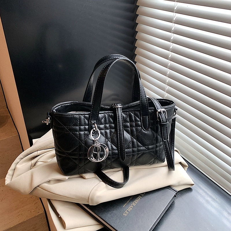 Объемная сумка на одно плечо, стиль Chanel