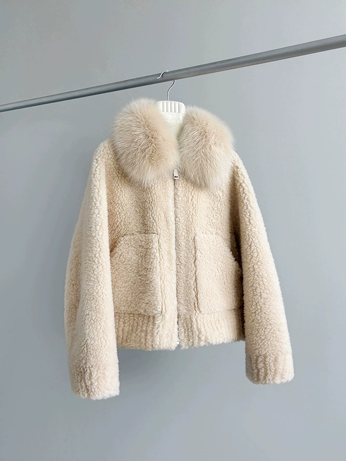[Hokkaido Love Song] 100% Wool Real Fox Fur Collar Fur One-piece Coat Fur Jacket Women's Lamb Wool