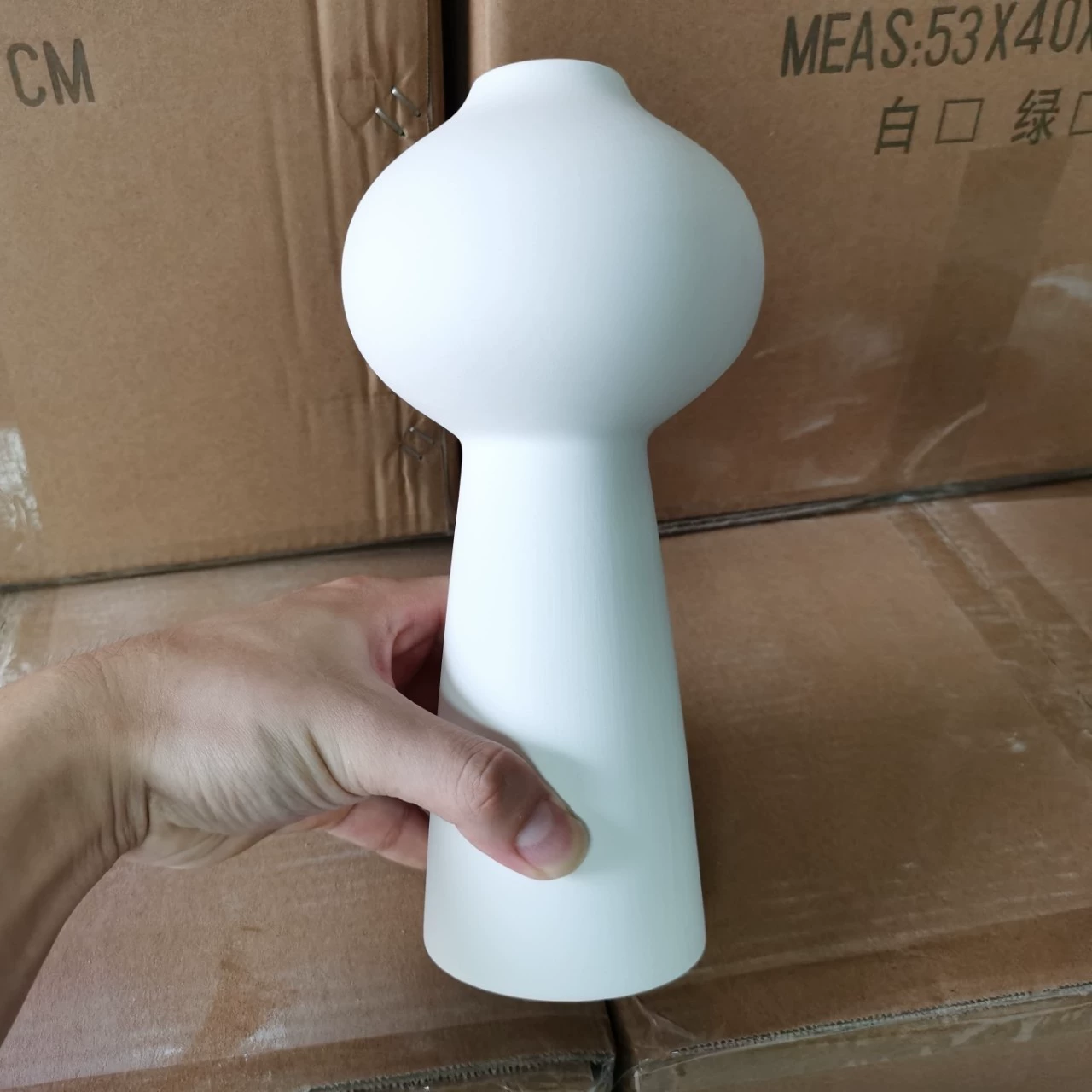 Обычная керамическая ваза для эмбрионов в стиле простой сожженной вазы Тюльпан цветочная ваза гостиная обеденный стол украшение