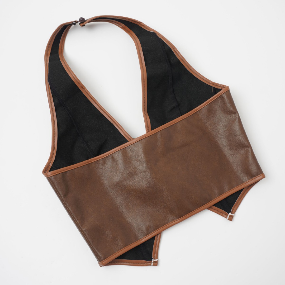 El nuevo top de tubo con cuello halter sexy se vende a través de Amazon Temu