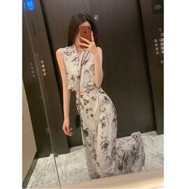 水墨扎染碎花挂脖吊带背心上衣女小个子穿搭一整套装阔腿裤两件套