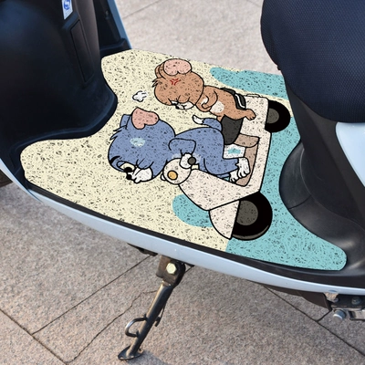 Electric vehicle foot mat — Coal Ball Foot Mat Electric - 560d-cat-and-mouse-width-50length-70cm-rectangular-self-cut-silk-circle-free-velcro