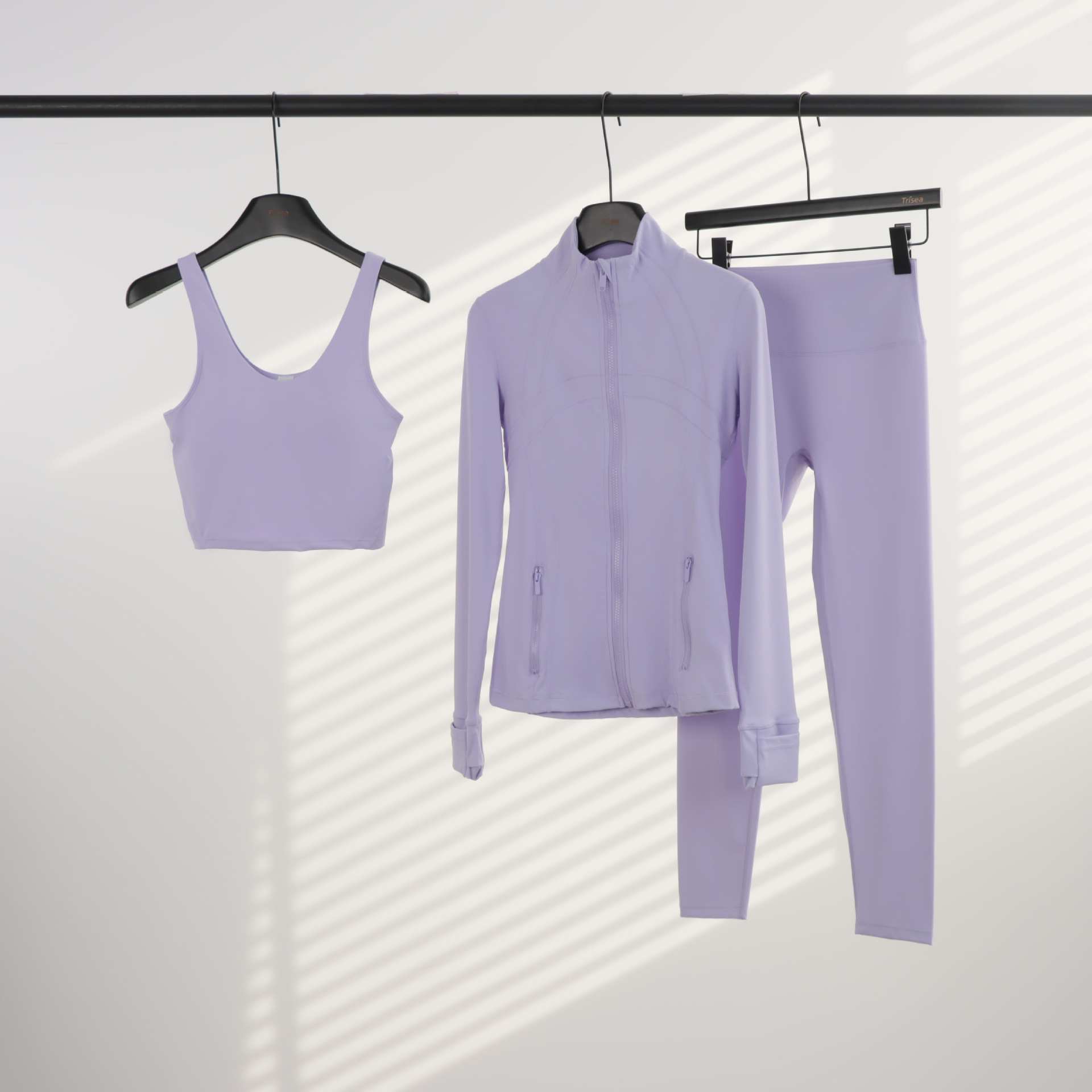 Conjunto de yoga LULU de tres piezas: chaqueta, camiseta sin mangas con cuello en U y leggings de cintura alta para mujer.
