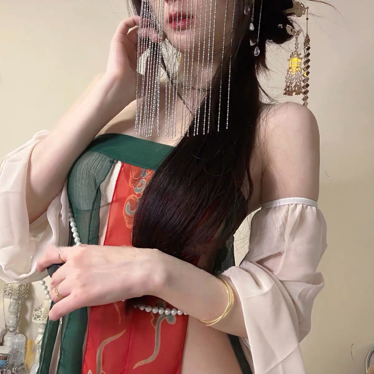Maid Roleplay Costume Set with Tube Top, Arm Sleeves and Panties — detail image 3