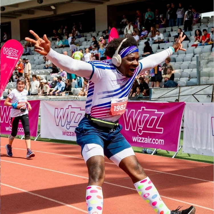 Ropa de atletismo de secado rápido para hombres y mujeres impresa personalizada para estudiantes de carrera de sprint prueba física de entrenamiento de entrenamiento de maratón