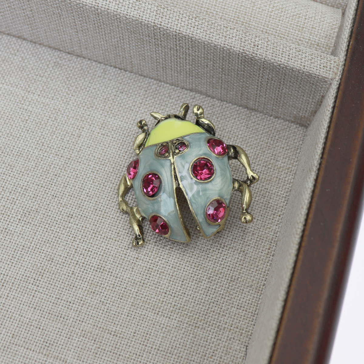 Cross-Border Trendy Retro Enamel Beetle Brooch Corsage