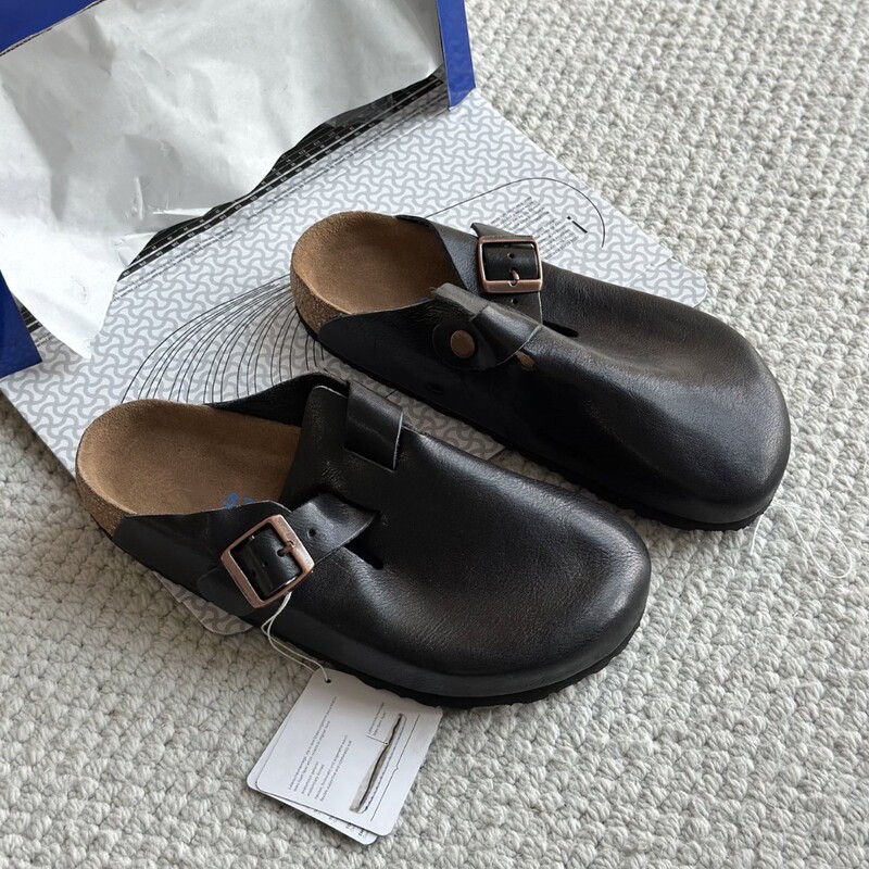 2026 New Model Unisex Washed Horse Leather Thick-Soled Birkenstock-Style Clogs, Closed-Toe Slip-On Mules for Outdoor Wear