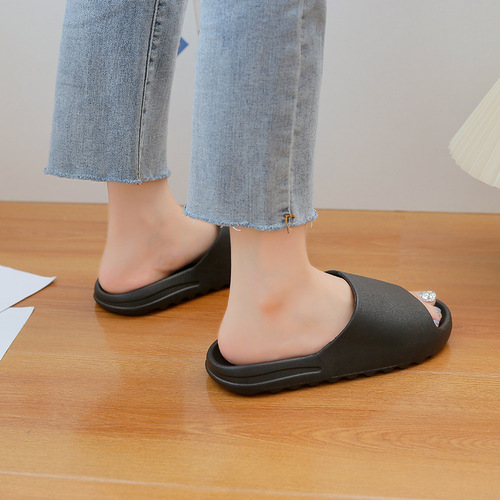 Summer New Slides Men's Anti-Slip Simple Solid Color Slides Women's Couple Home Outdoor Wear Treadmill Sensation Coconut Shoes