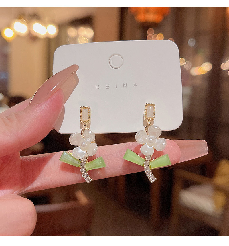 1 Pair Fashion Flower Alloy Inlay Rhinestones Women's Drop Earrings display picture 1