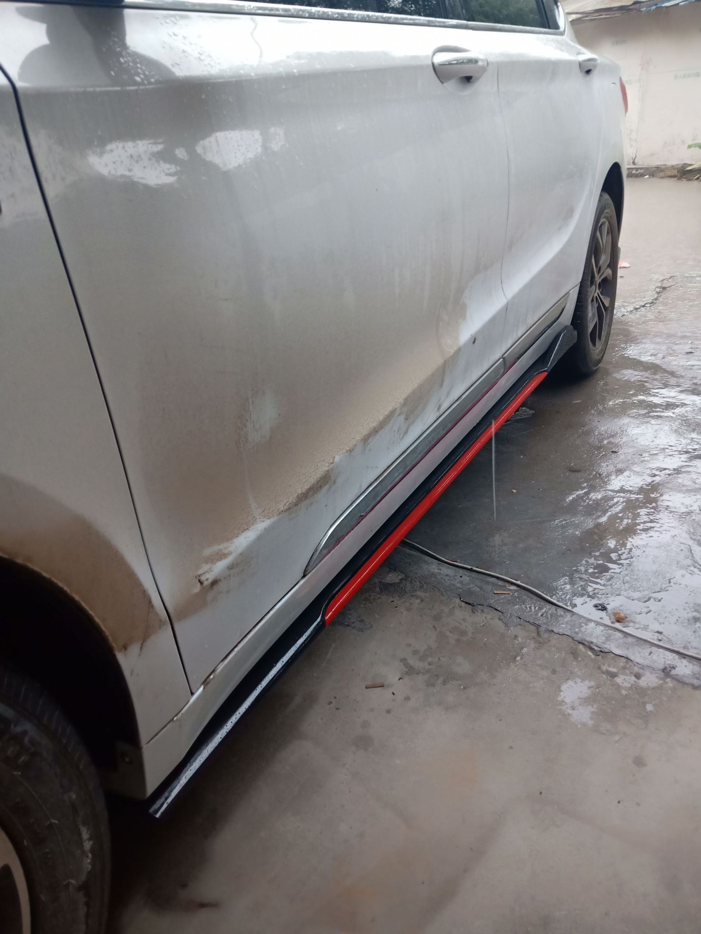 Car Modification Side Skirt Trim Two-Section Blade-Style Body Anti-Collision Side Skirts Door Edge Strips Full Surround Small Surround Carbon Pattern