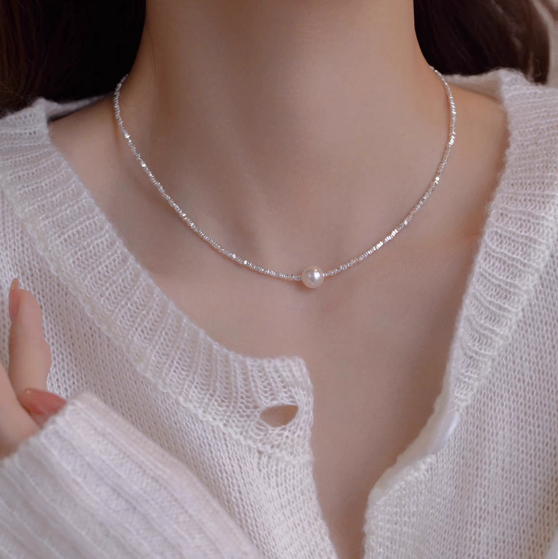 Подвесное ожерелье, дизайн-цепь для ключей и сумки, стиль light luxury, тренд 2025, белый