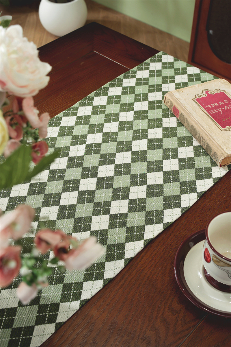 American Retro Geometric Jacquard Tassel Table Runner For Home_voghion.com
