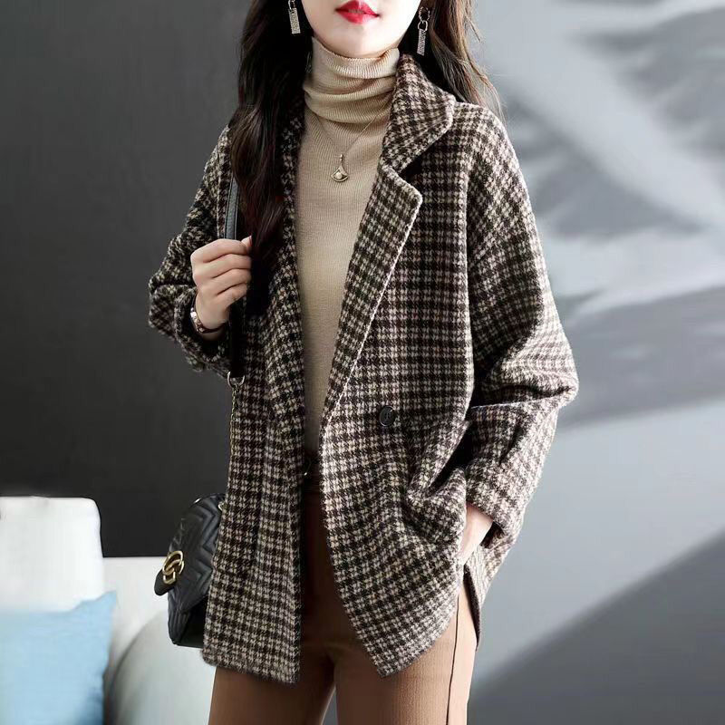 2025秋冬新款时尚翻领宽松口袋格子毛呢外套设计感小众短款上衣女|undefined