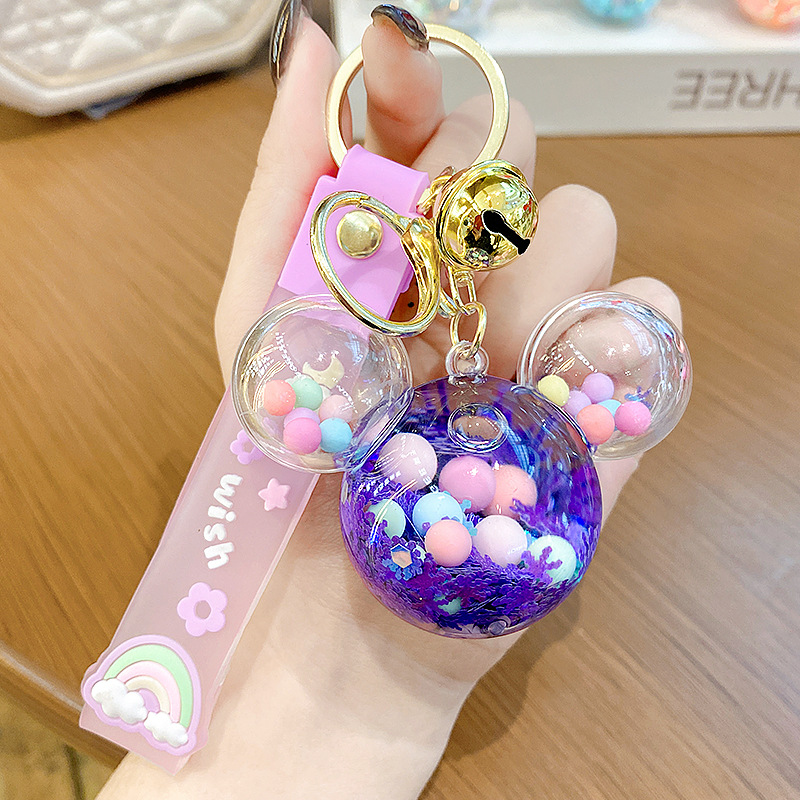 Llavero de Mickey Mouse con copo de nieve luminoso de dibujos animados para mujer, colgante de mochila exquisito y lindo, llavero para bolso de pareja.
