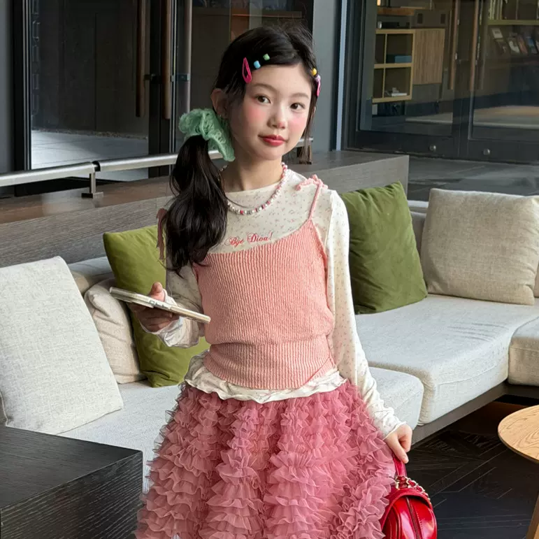 花与寻童装女童吊带毛衣2026年春款花边设计洋气儿童叠穿针织上衣