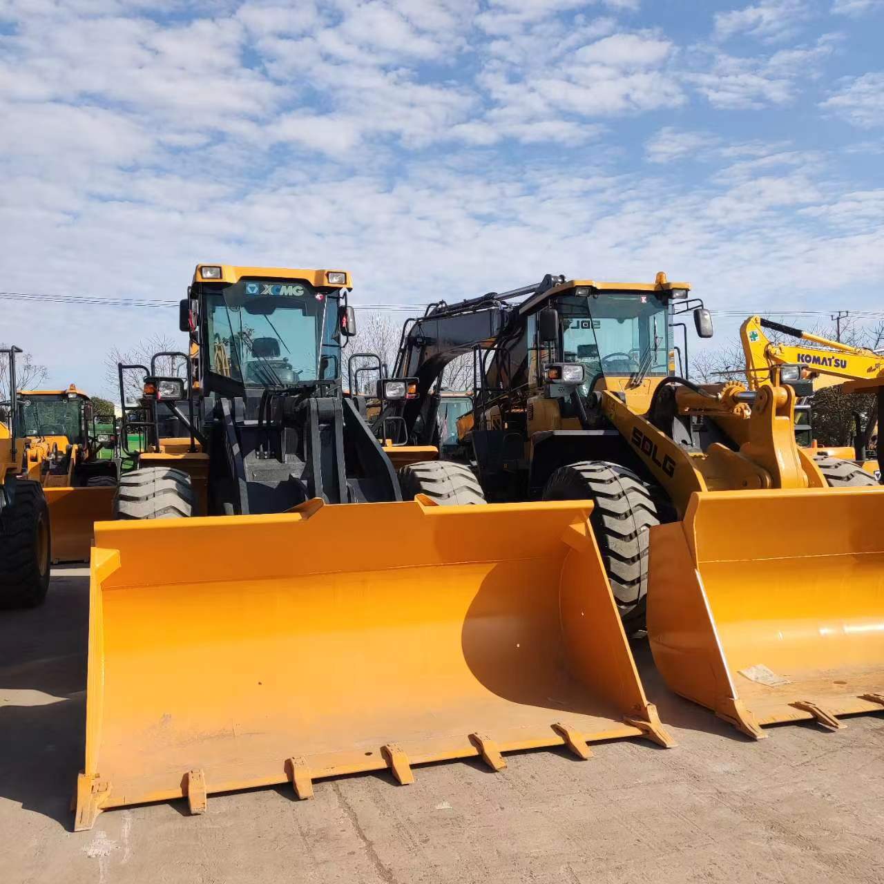 Second-hand loader9成新50铲车临工956F加长臂装载机