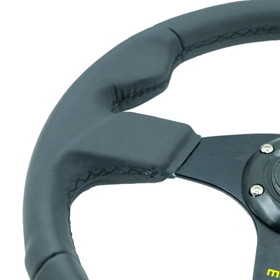 14 inch MOMO: Universal Steering wheel