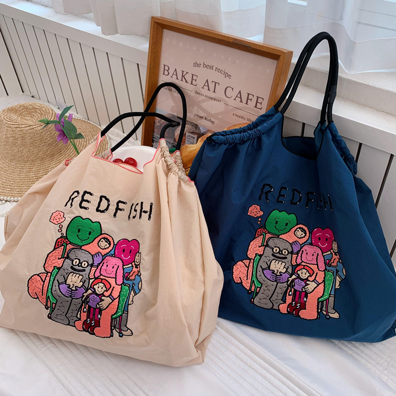 日系卡通可爱百搭大容量尼龙防水刺绣购物袋可折叠便携手提帆布包