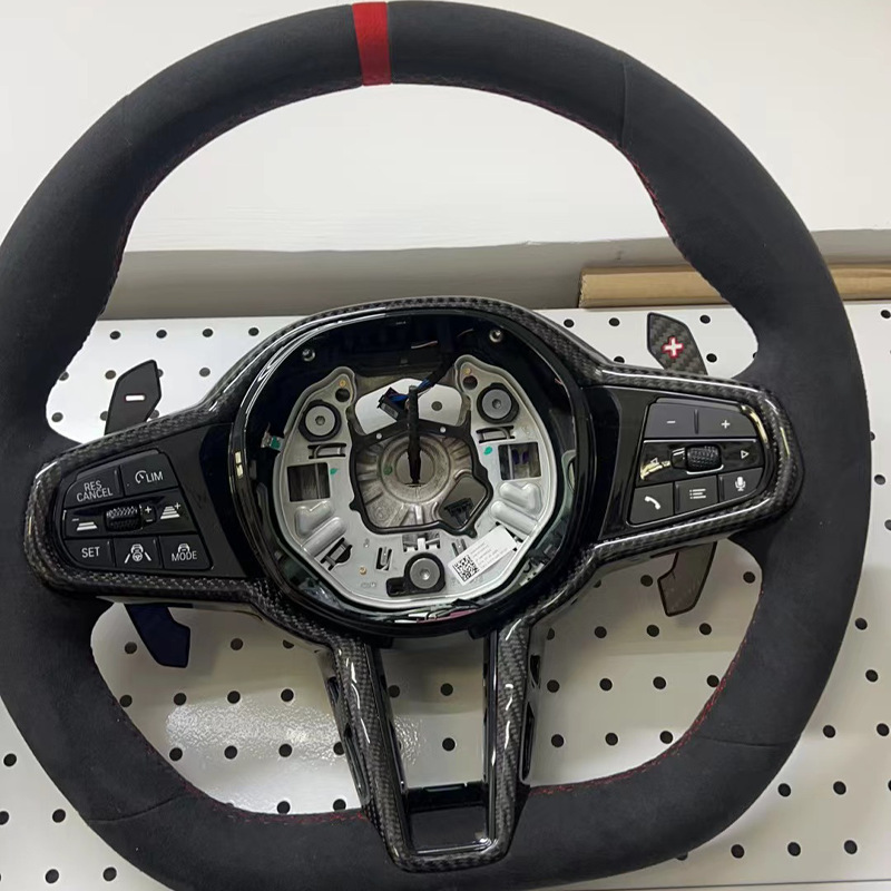 Suitable for BMW 24 steering wheel new 1234 series Z4 G20 G22 modified carbon fiber M4 steering wheel