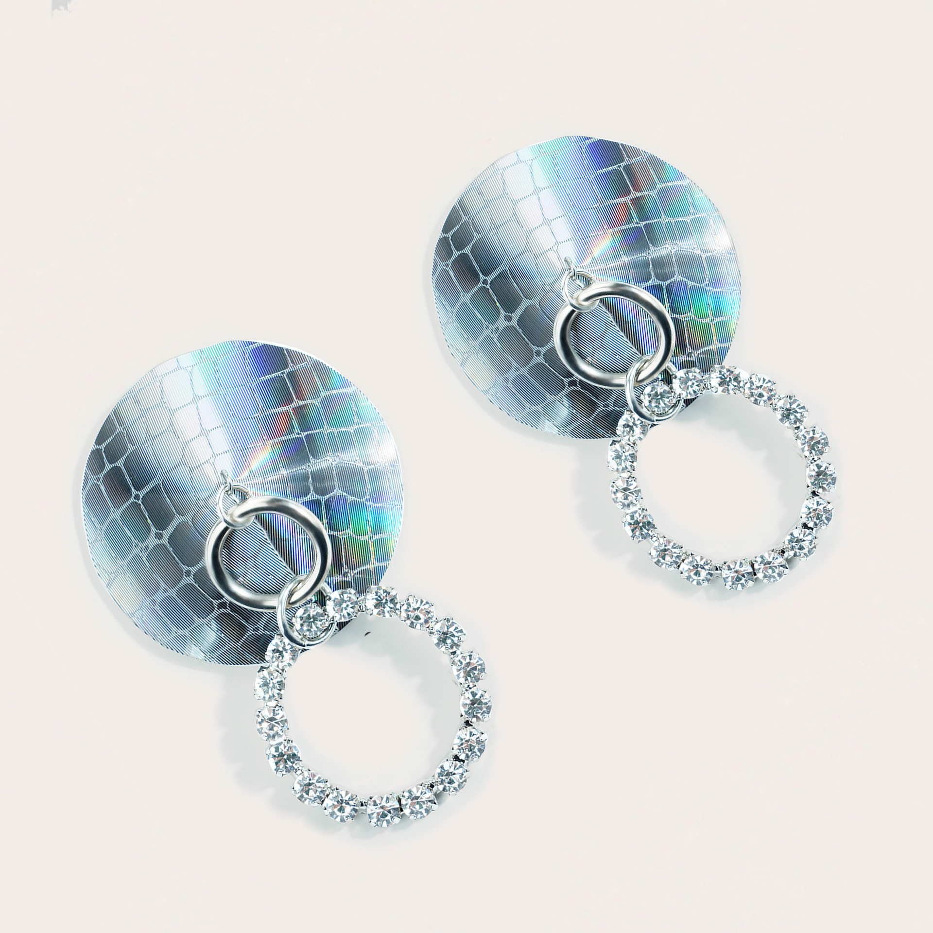 국경 간 카니발 라인스톤 유럽과 미국 보석 틈새 가죽 대형 당김 링 젖꼭지 스티커 레이저 가죽 뱀 패턴 가슴 스티커