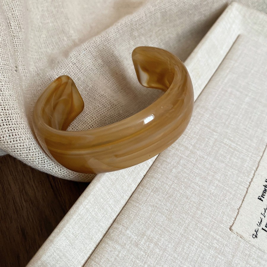 49 # Pulsera-Café oscuro