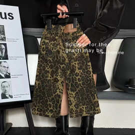 复古豹纹男女童裤子2026春秋新款儿童牛仔裤韩版直筒阔腿裤迷彩潮