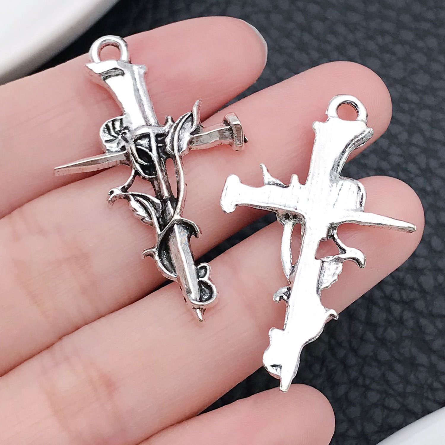 19257-古银梓合金复古荆棘玫瑰花十字架37x22mm-2