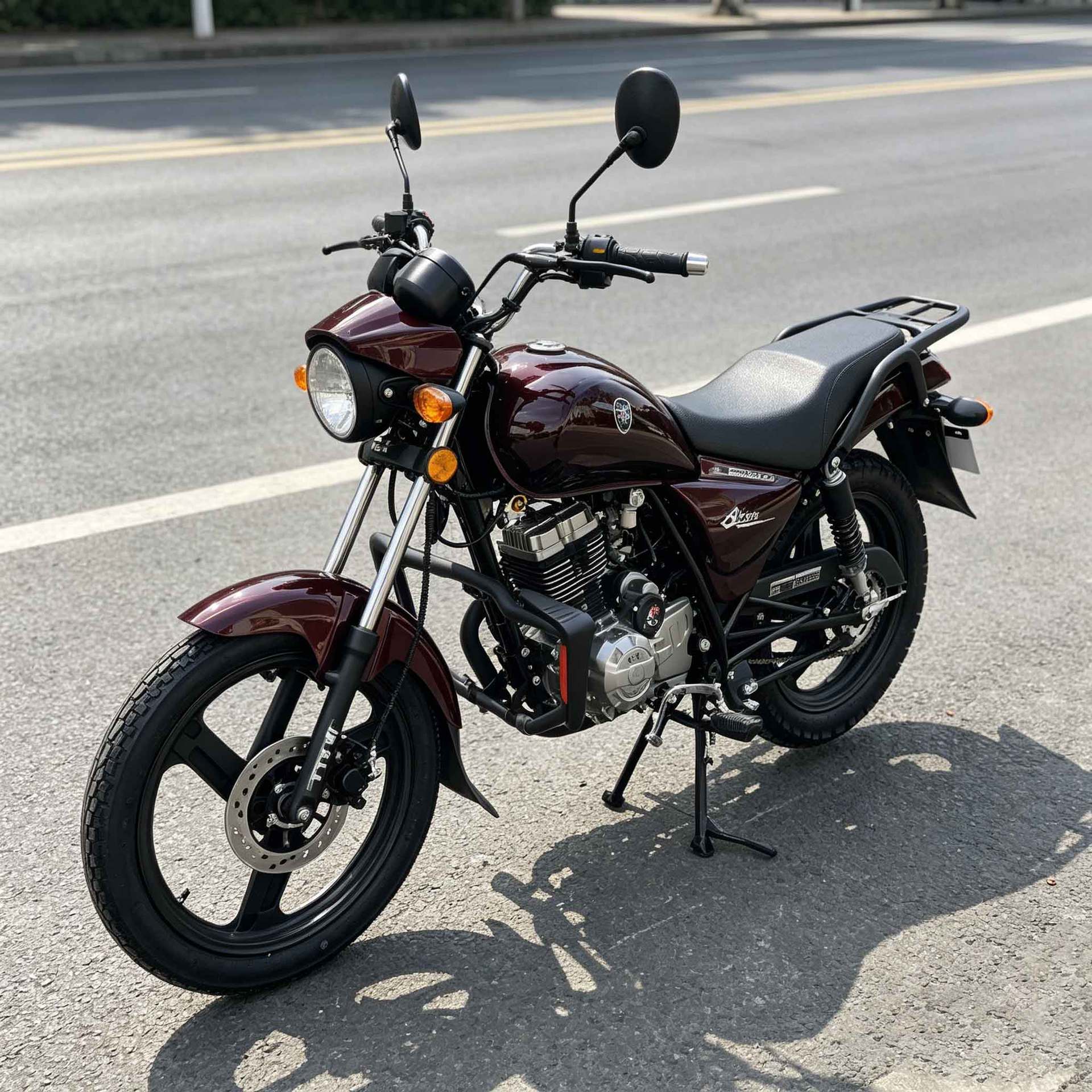 Two-Wheeled Fuel-Powered Motorcycle with Comfortable Seat, Low Fuel Consumption, Suitable for Urban and Rural Cargo Transport, Reinforced Body, Wear-Resistant, Hot-Selling